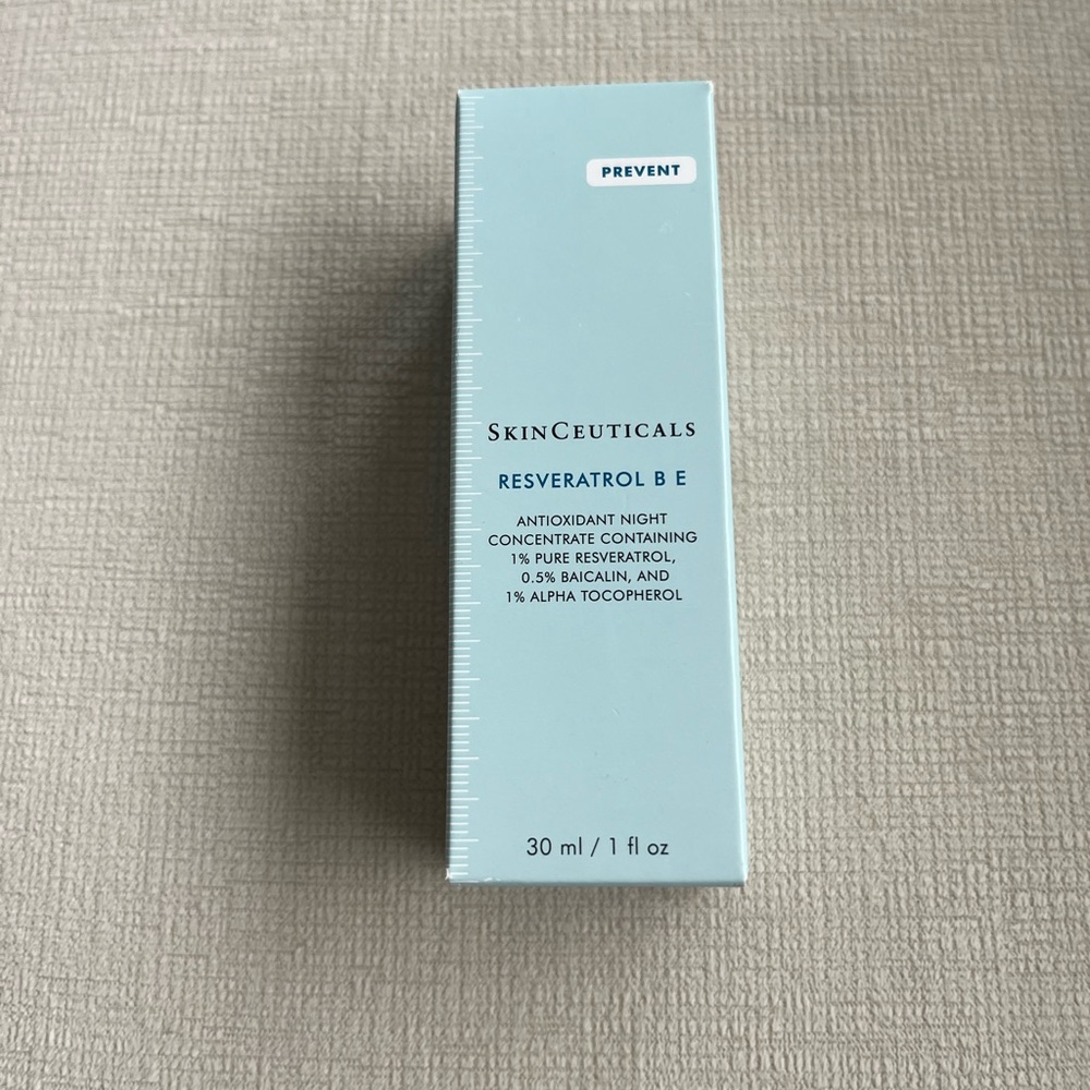 SkinCeuticals Resveratrol B E Serum - Light Blue